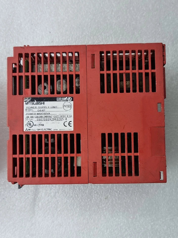 LOT OF 2 MITSUBISHI POWER SUPPLY UNIT Q64P & Q61P 100-240VAC/200-240VAC